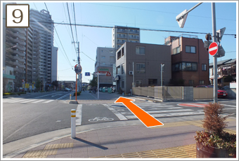 道なりに100m程進むと、川口駅西口医療モールがございます。